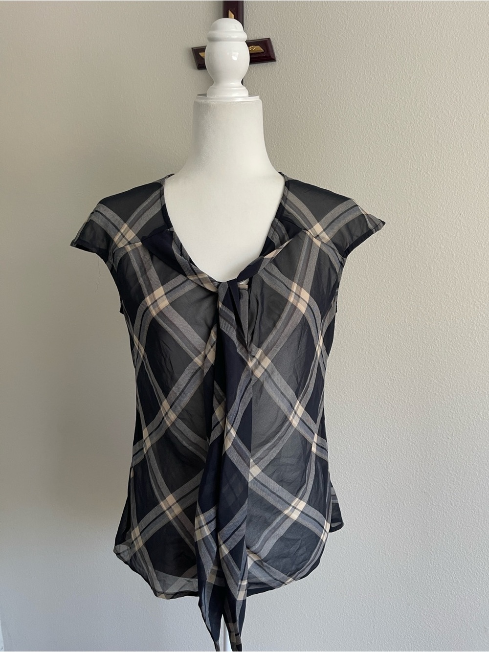 Worthington Black Plaid Tie-Neck Cap Sleeve Blouse